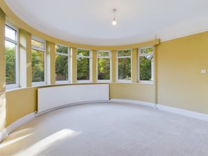 Lounge / Bedroom- click for photo gallery